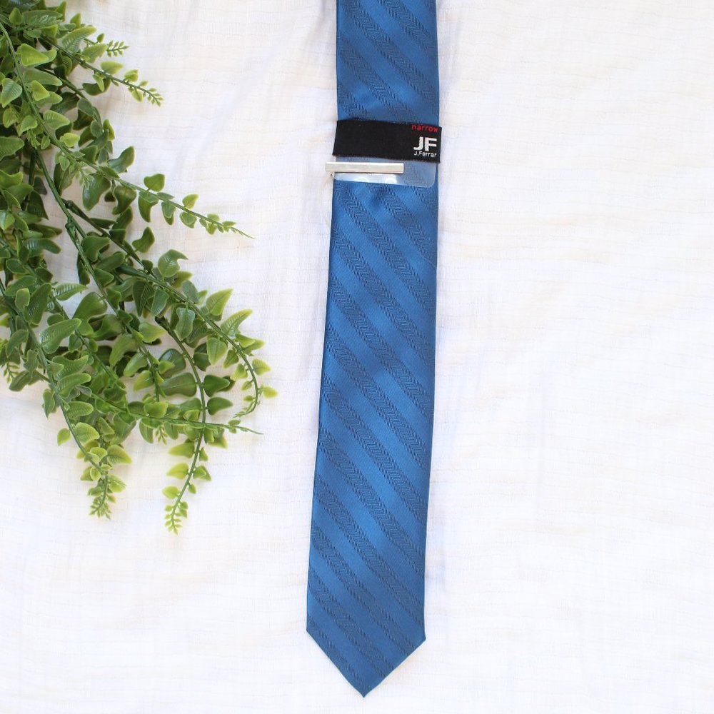 J. Ferrar Skinny Tie - New with Tag and Clip